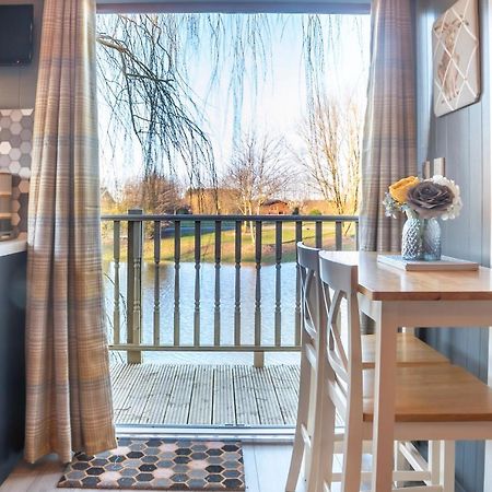 فيلا The Treehouse - Sleeps 4 Old Leake المظهر الخارجي الصورة