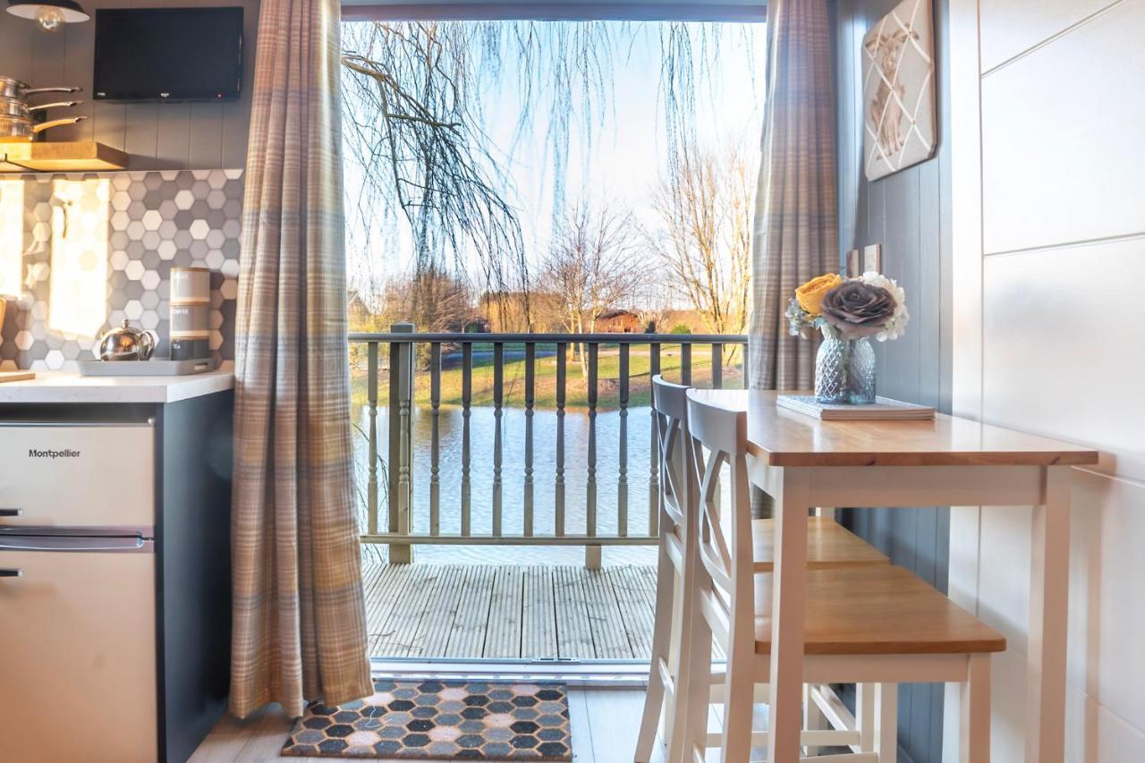 فيلا The Treehouse - Sleeps 4 Old Leake المظهر الخارجي الصورة