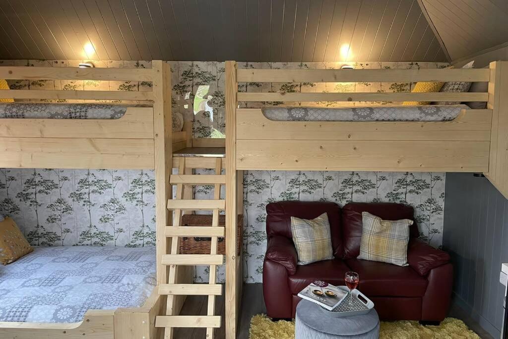 فيلا The Treehouse - Sleeps 4 Old Leake المظهر الخارجي الصورة